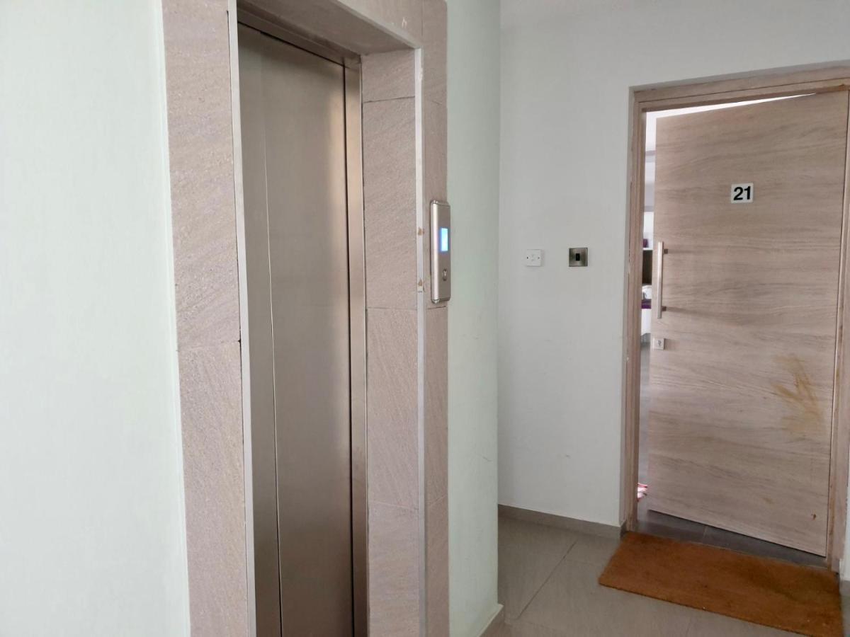 2-Bedroom Appartment In Center Nikosia Bagian luar foto